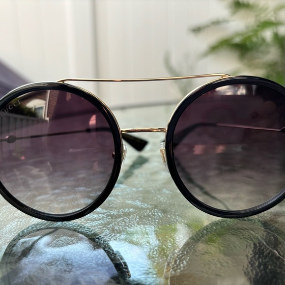 SALE IS ONLY TODAY
AUTHENTIC GUCCI Sunglasses,GG0061S Worn handful of times. EUC - Picture 7 of 9